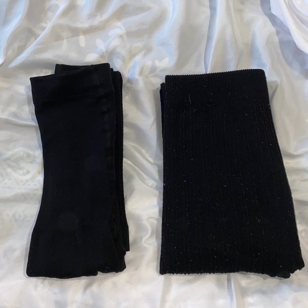 Small Women's Black Knit Leggings and Tights